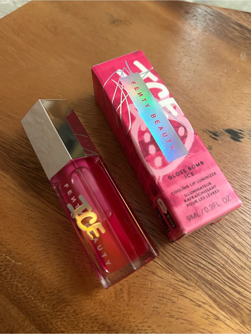 NIB★Fenty Beauty Gloss Bomb Ice Cooling Lip Luminizer Gloss in Berry Jelly